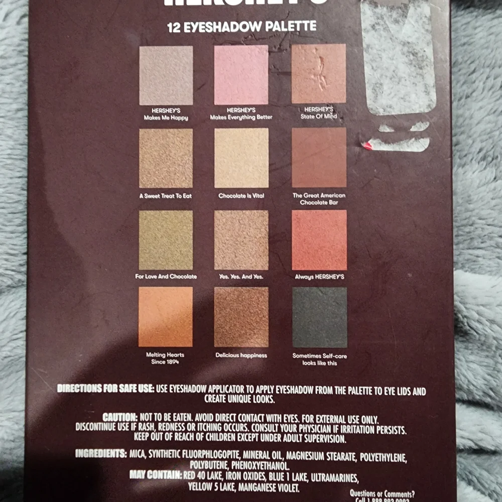 Hershey's Milk Chocolate Eyeshadow